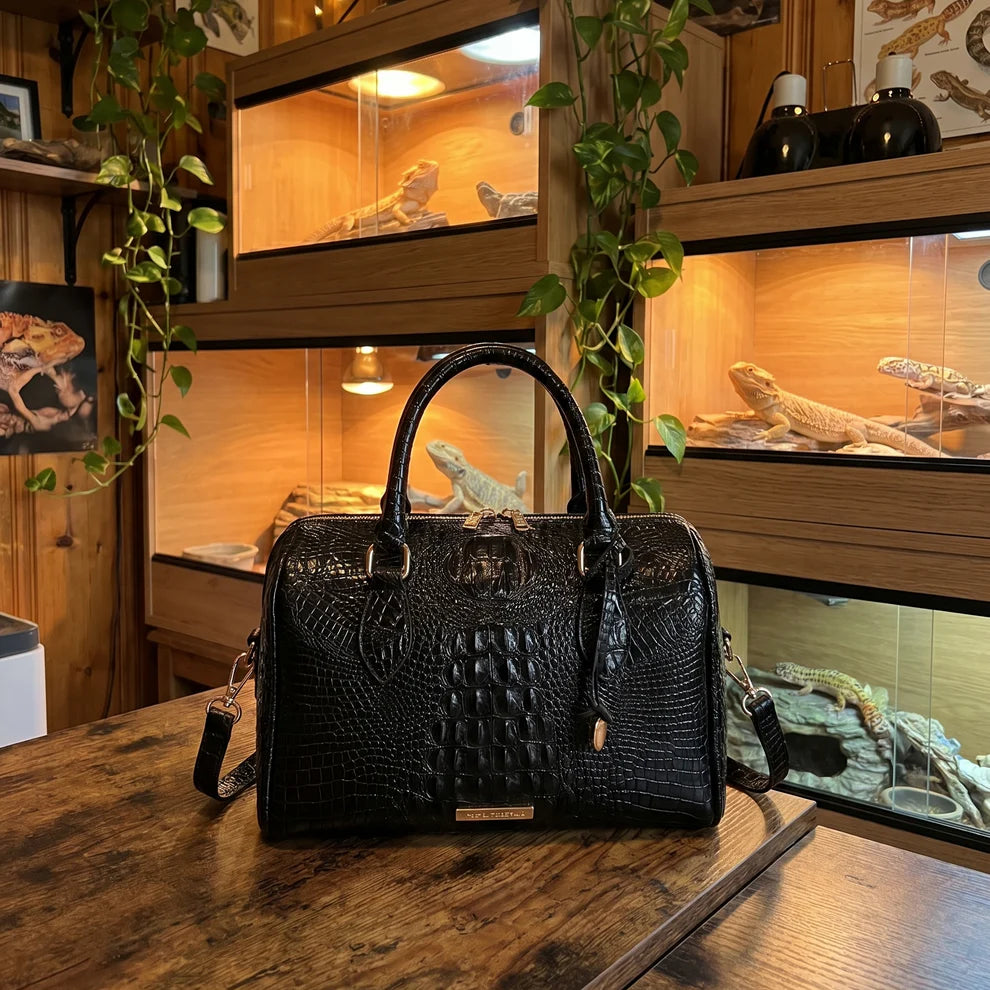 Nia's Leather Handbags